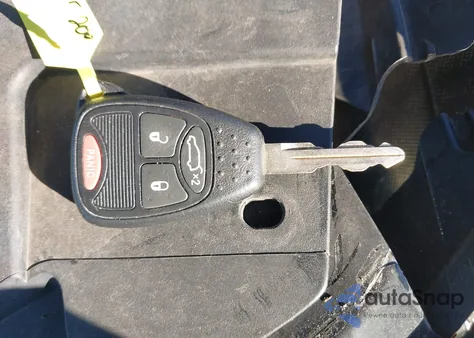 2013 Chrysler 200 Lx z USA, uszkodzony, nr VIN 1C3CCBAB2DN735849